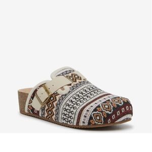 Dirty Laundry Mystify Clog